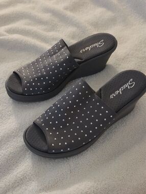 Skechers Black Wedge Slide Sandals with Stud Accents Size 9